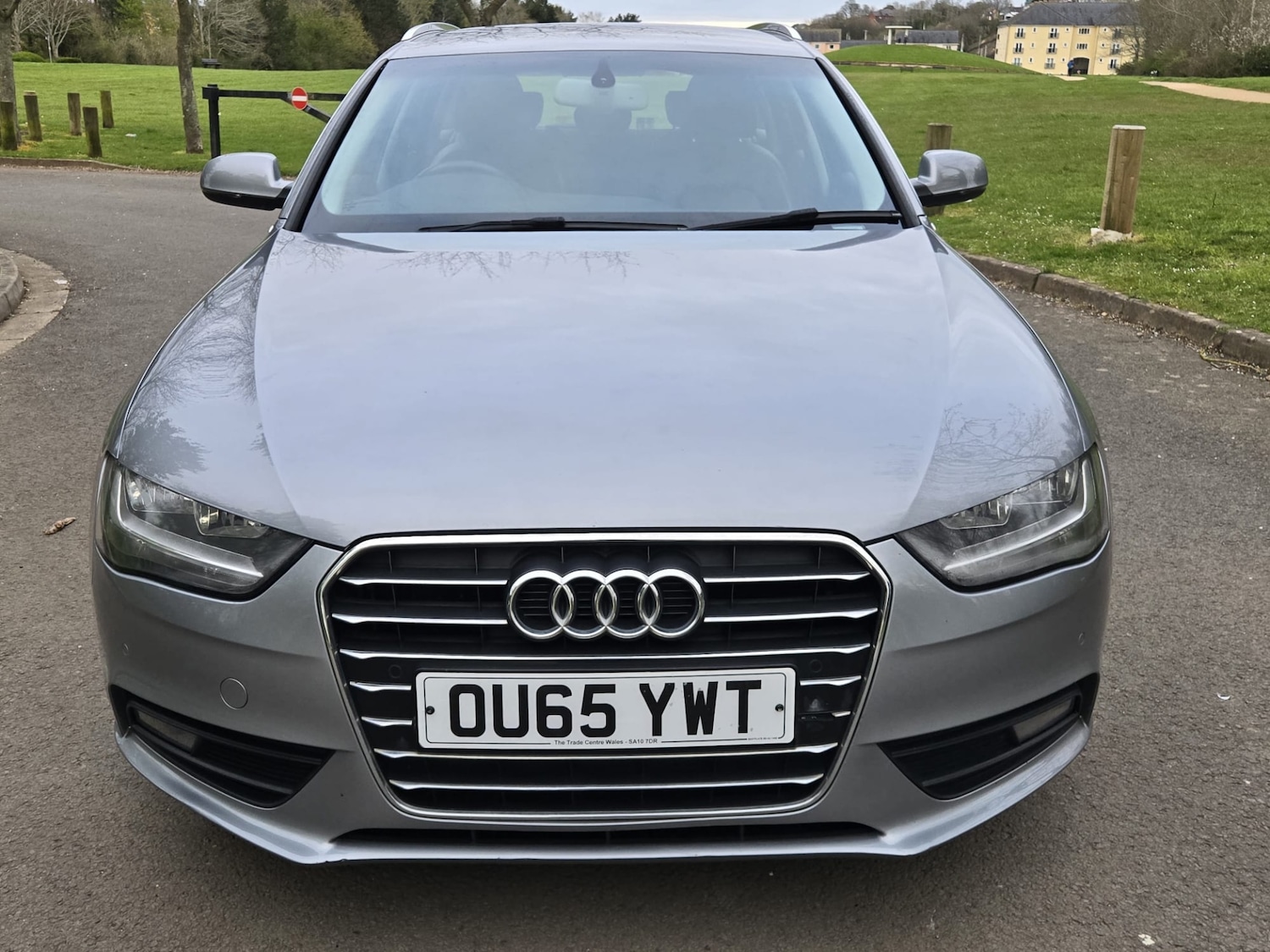 Used Audi A4 2015 for sale - 78112761: Photo 2