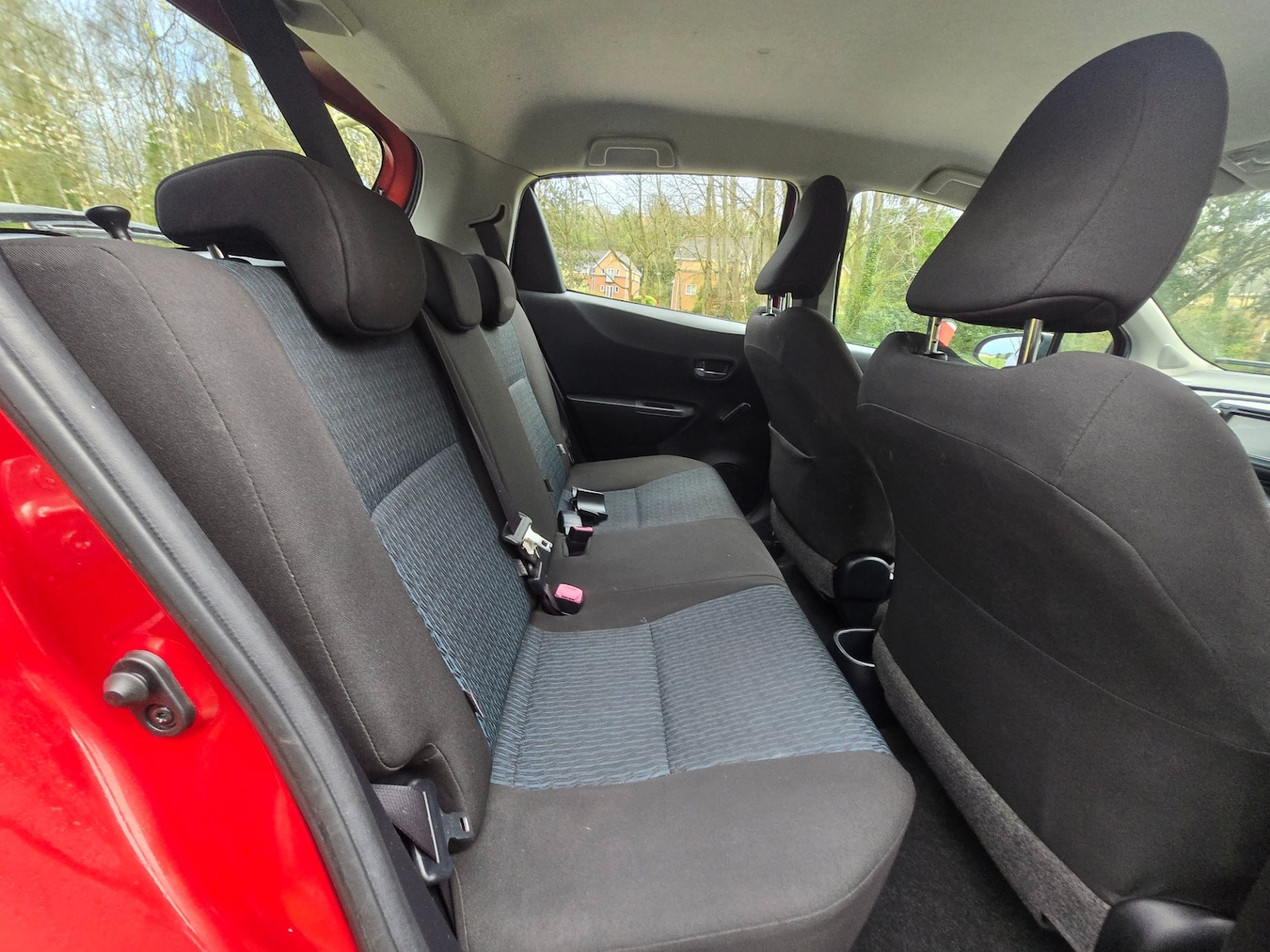 Used Toyota Yaris 2012 for sale - 78099786: Photo 17