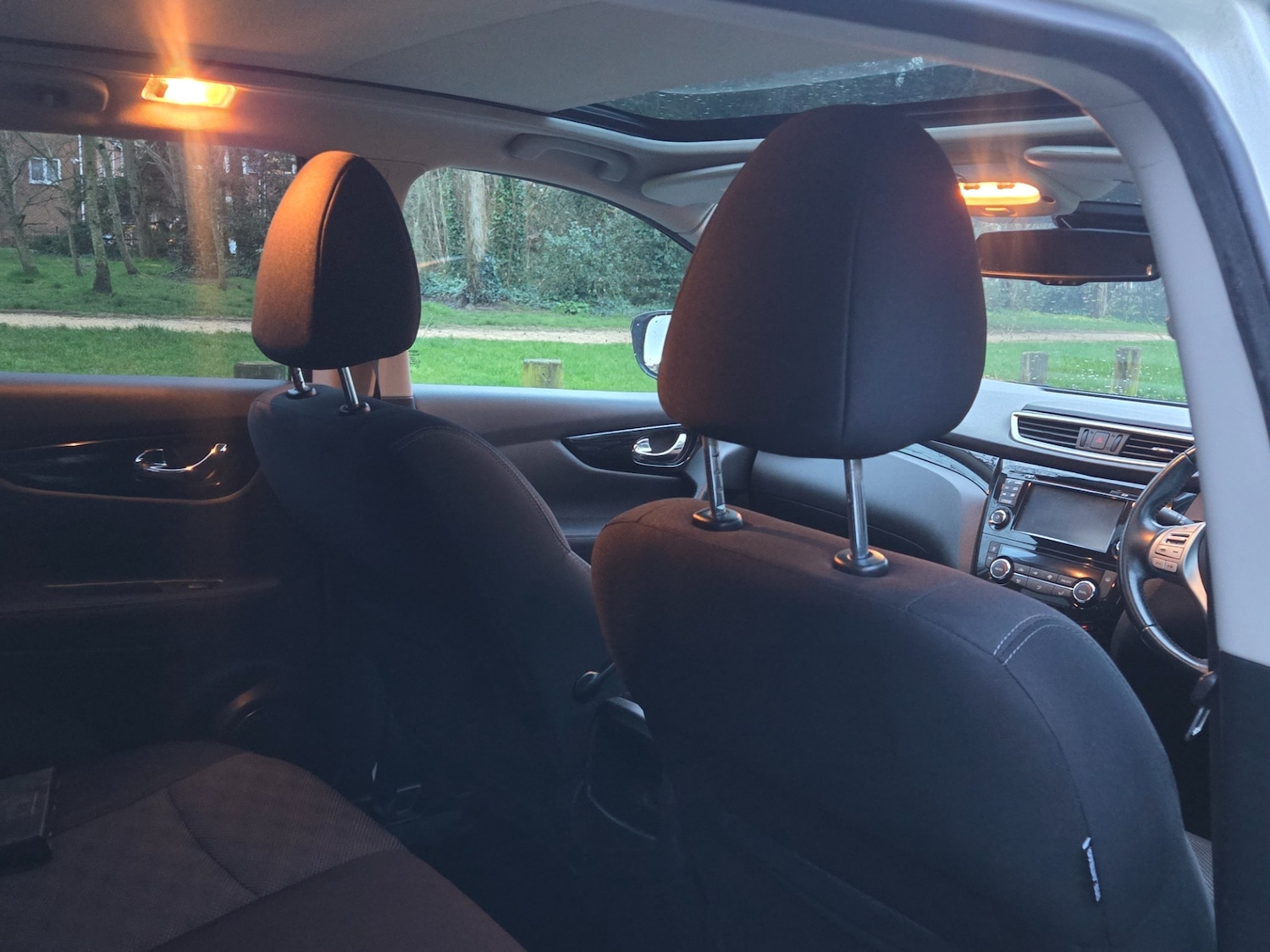 Used Nissan Qashqai 2015 for sale - 77812811: Photo 15