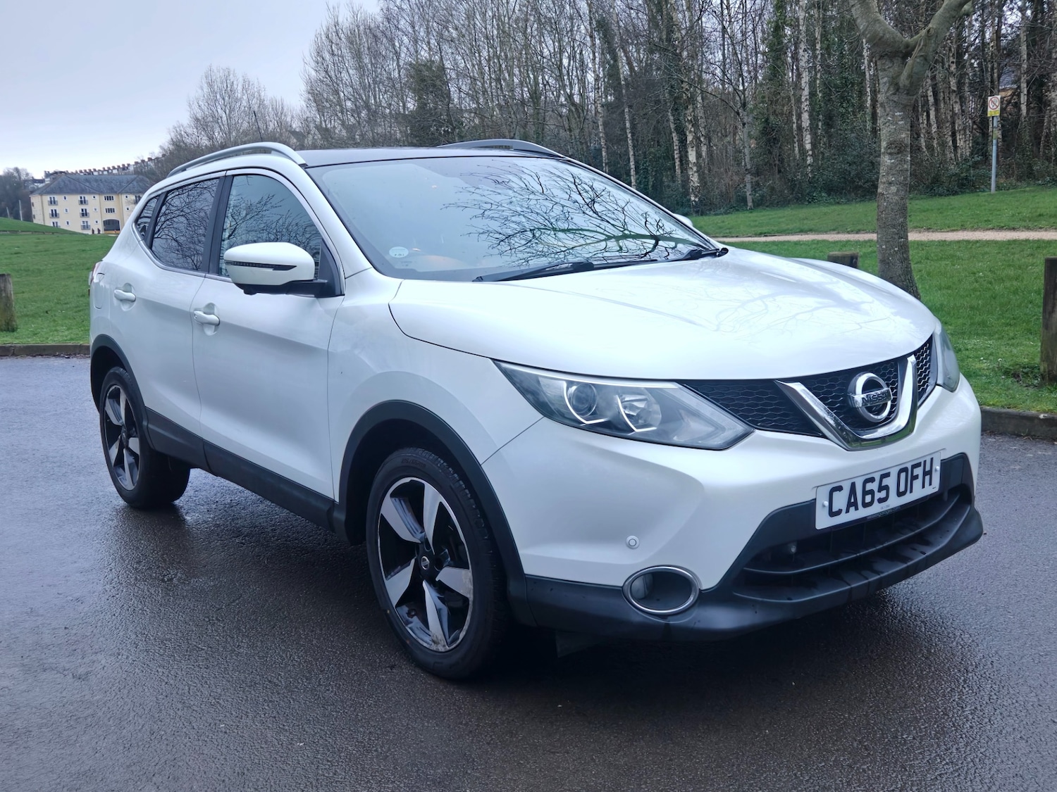 Used Nissan Qashqai 2015 for sale - 77812811: Photo 2