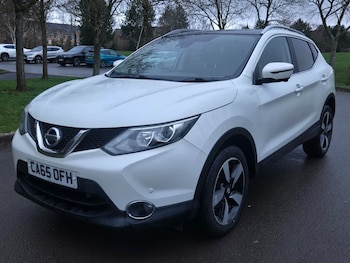 Used Nissan Qashqai 2015 for sale - 77812811: Photo