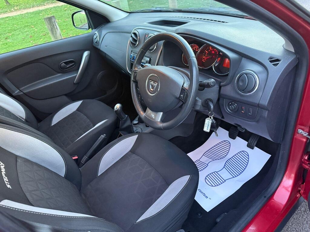 Used Dacia Sandero Stepway 2014 for sale - 77073835: Photo 2