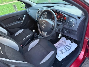 Used Dacia Sandero Stepway 2014 for sale - 77073835: Photo