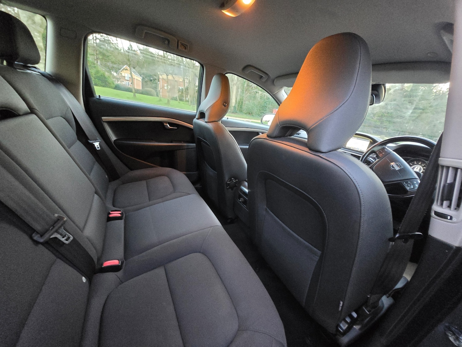 Used Volvo V70 2014 for sale - 77079036: Photo 14