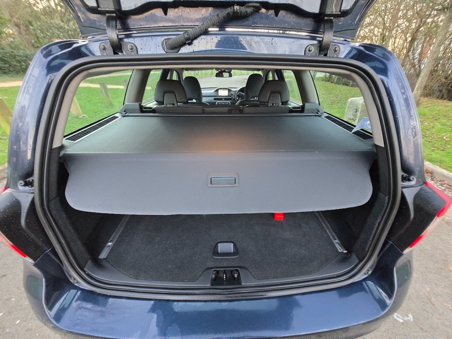 Used Volvo V70 2014 for sale - 77079036: Photo 16