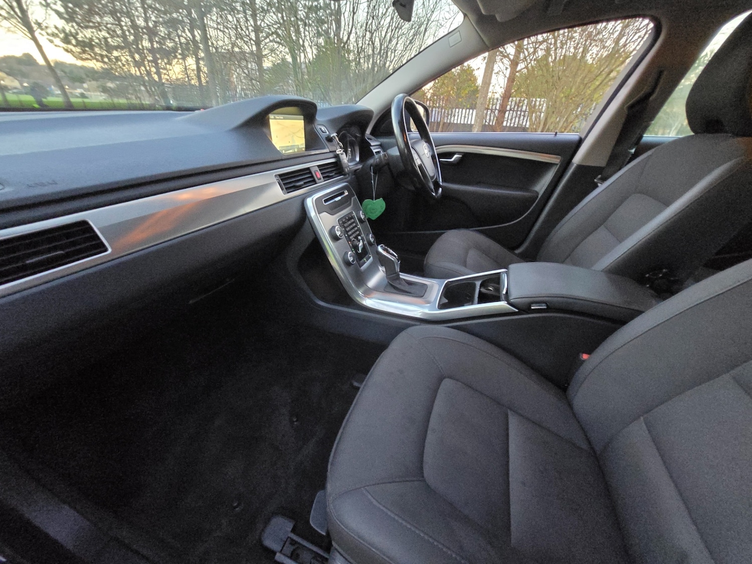 Used Volvo V70 2014 for sale - 77079036: Photo 25