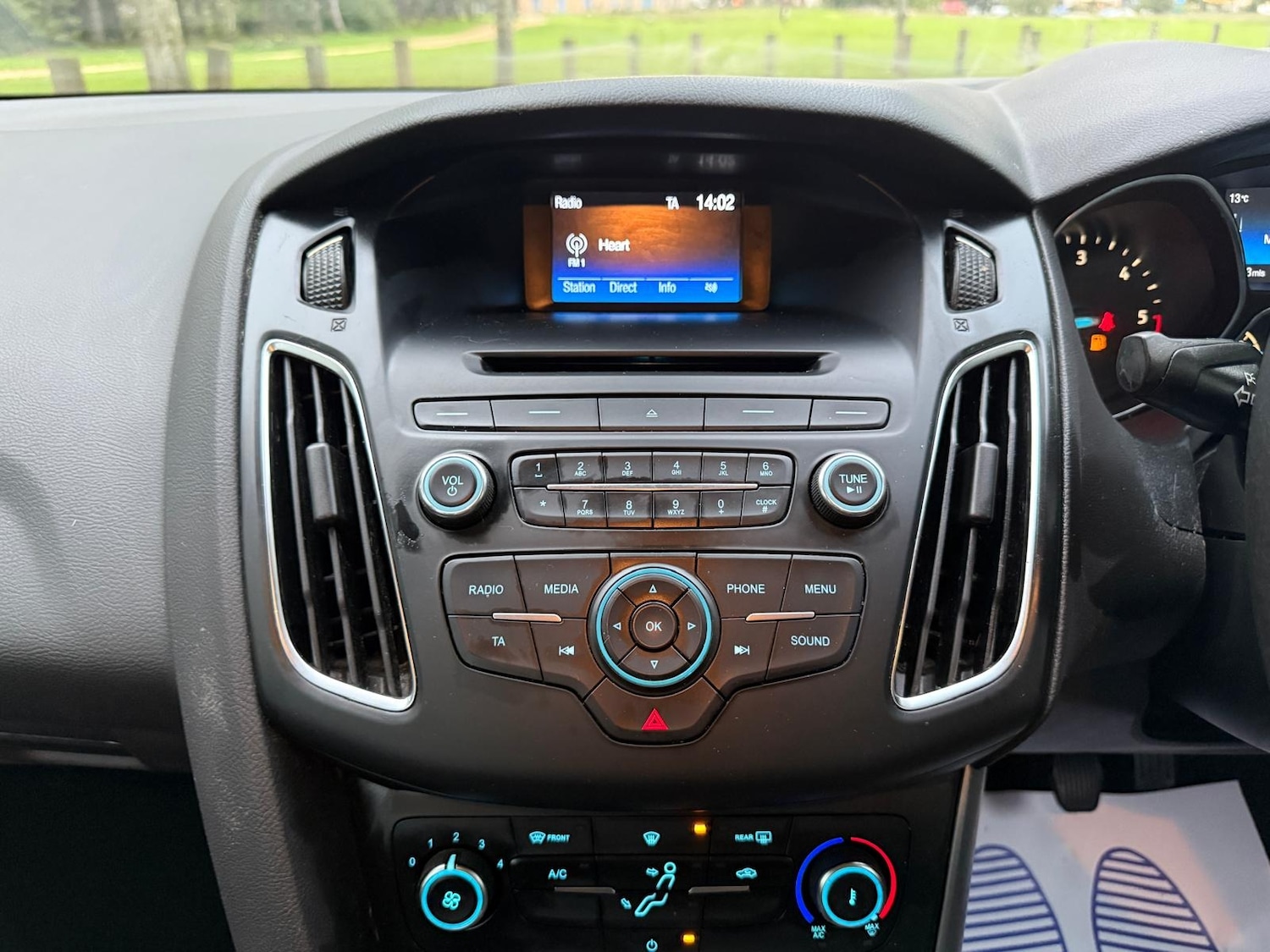 Used Ford Focus 2015 for sale - 76599476: Photo 7