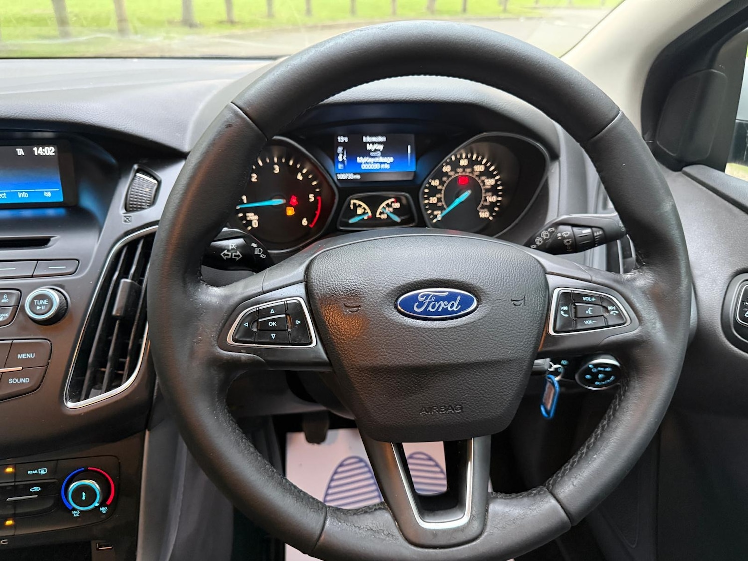 Used Ford Focus 2015 for sale - 76599476: Photo 8