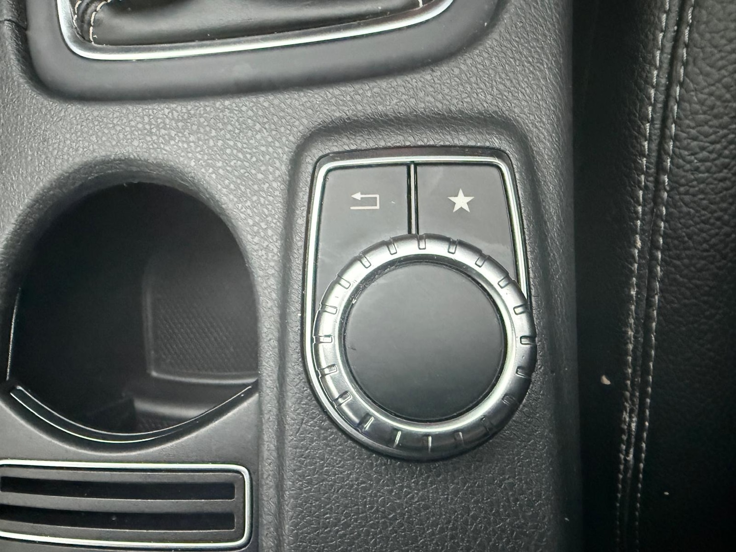 Used Mercedes-Benz A-Class 2016 for sale - 76285971: Photo 22