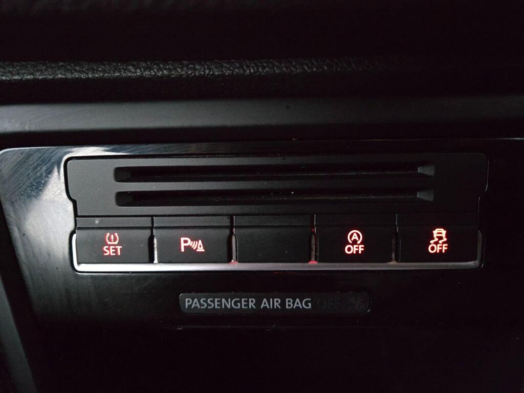 Used Volkswagen Sharan 2011 for sale - 77075005: Photo 3