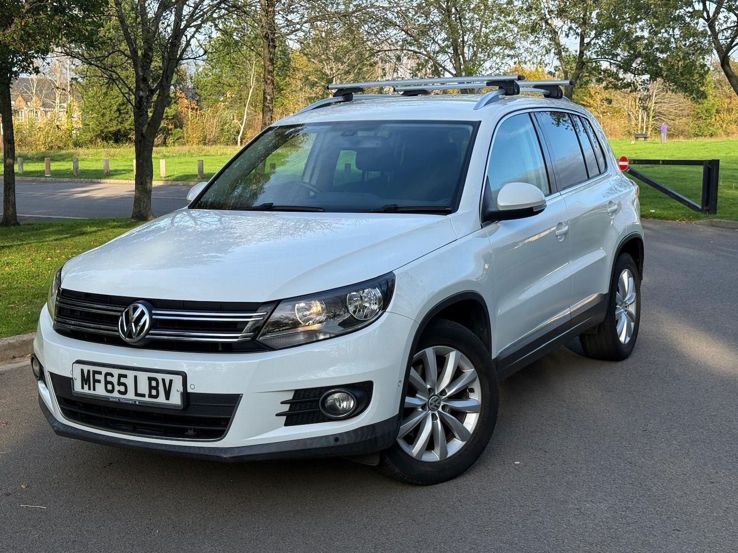 Used Volkswagen Tiguan 2015 for sale - 76238503: Photo 2