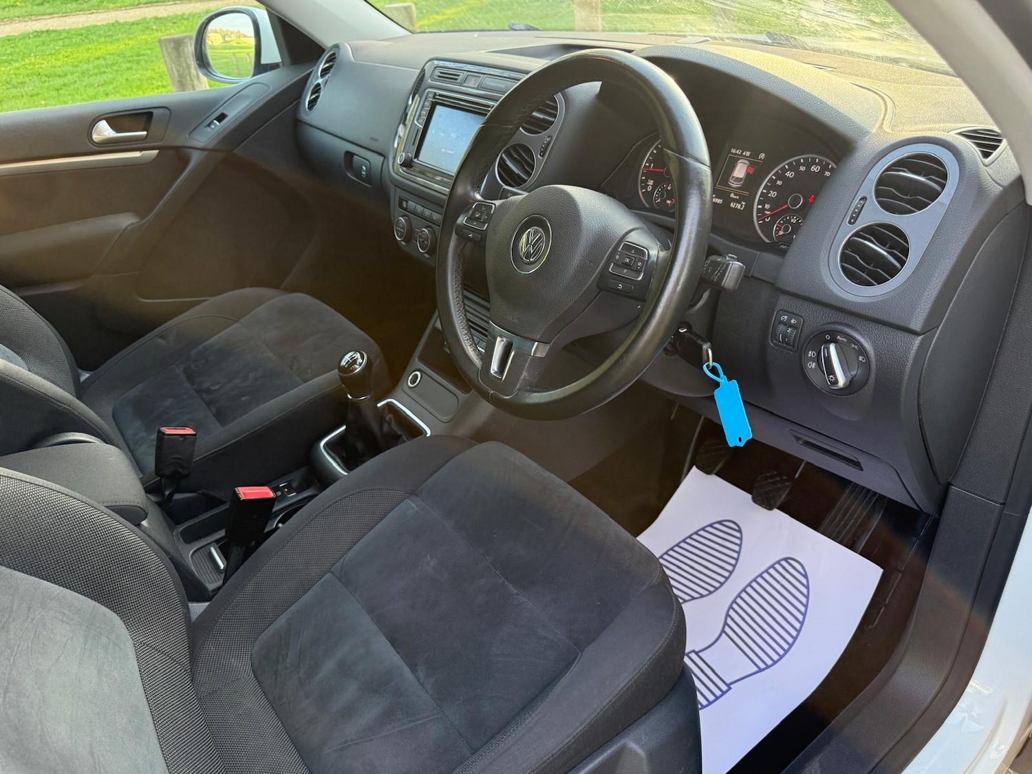 Used Volkswagen Tiguan 2015 for sale - 76238503: Photo 23