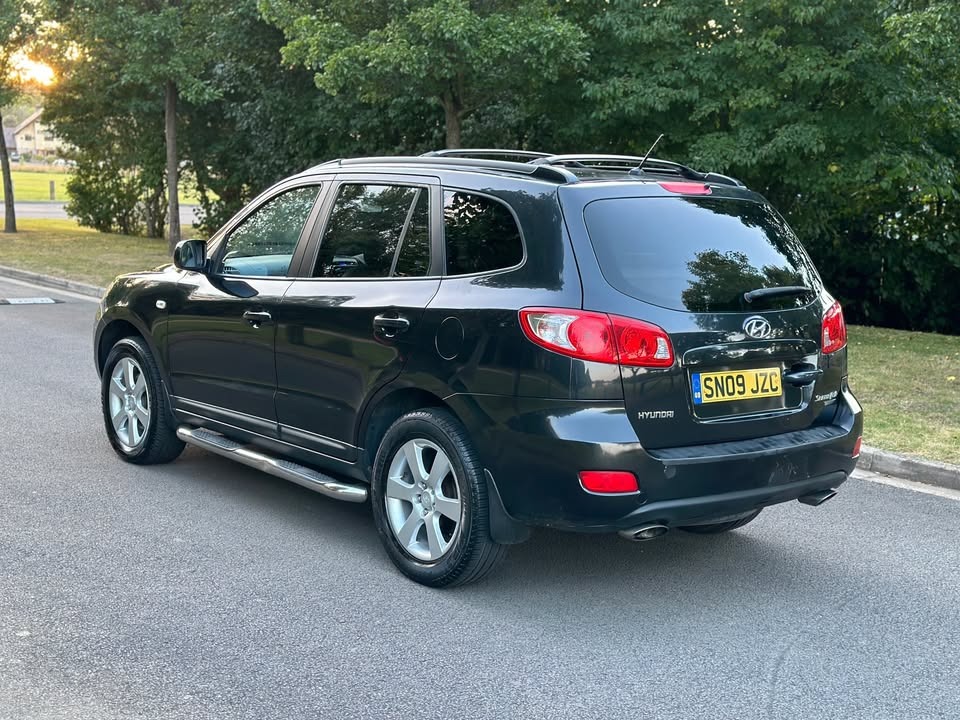 Used Hyundai Santa Fe 2009 for sale - 77597555: Photo 10