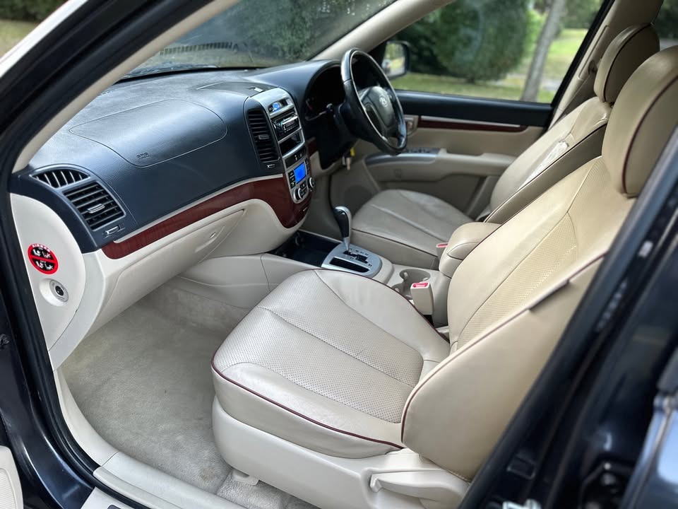 Used Hyundai Santa Fe 2009 for sale - 77597555: Photo 12