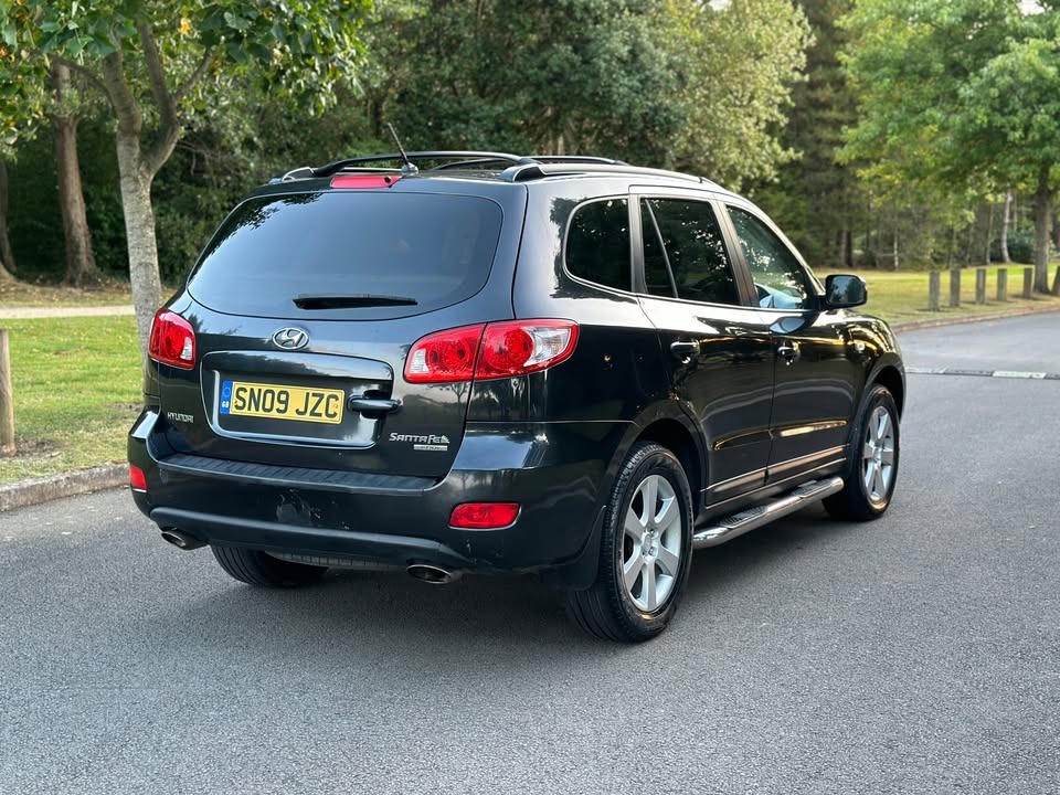 Used Hyundai Santa Fe 2009 for sale - 77597555: Photo 15