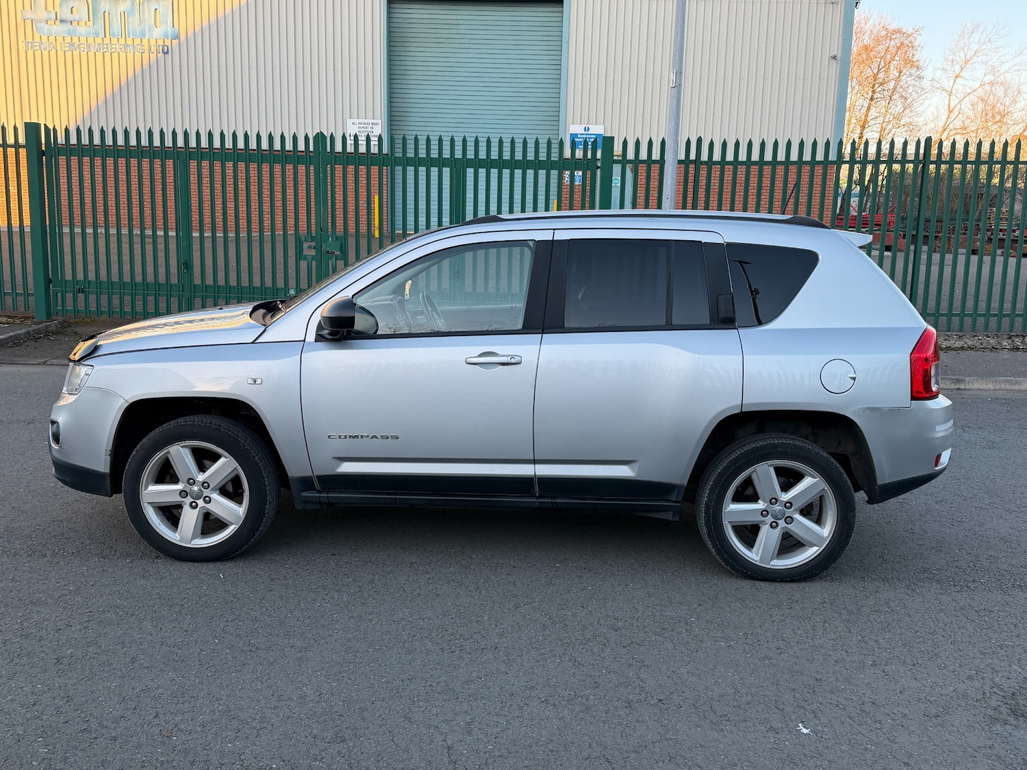 Used Jeep Compass 2011 for sale - 77610747: Photo 14