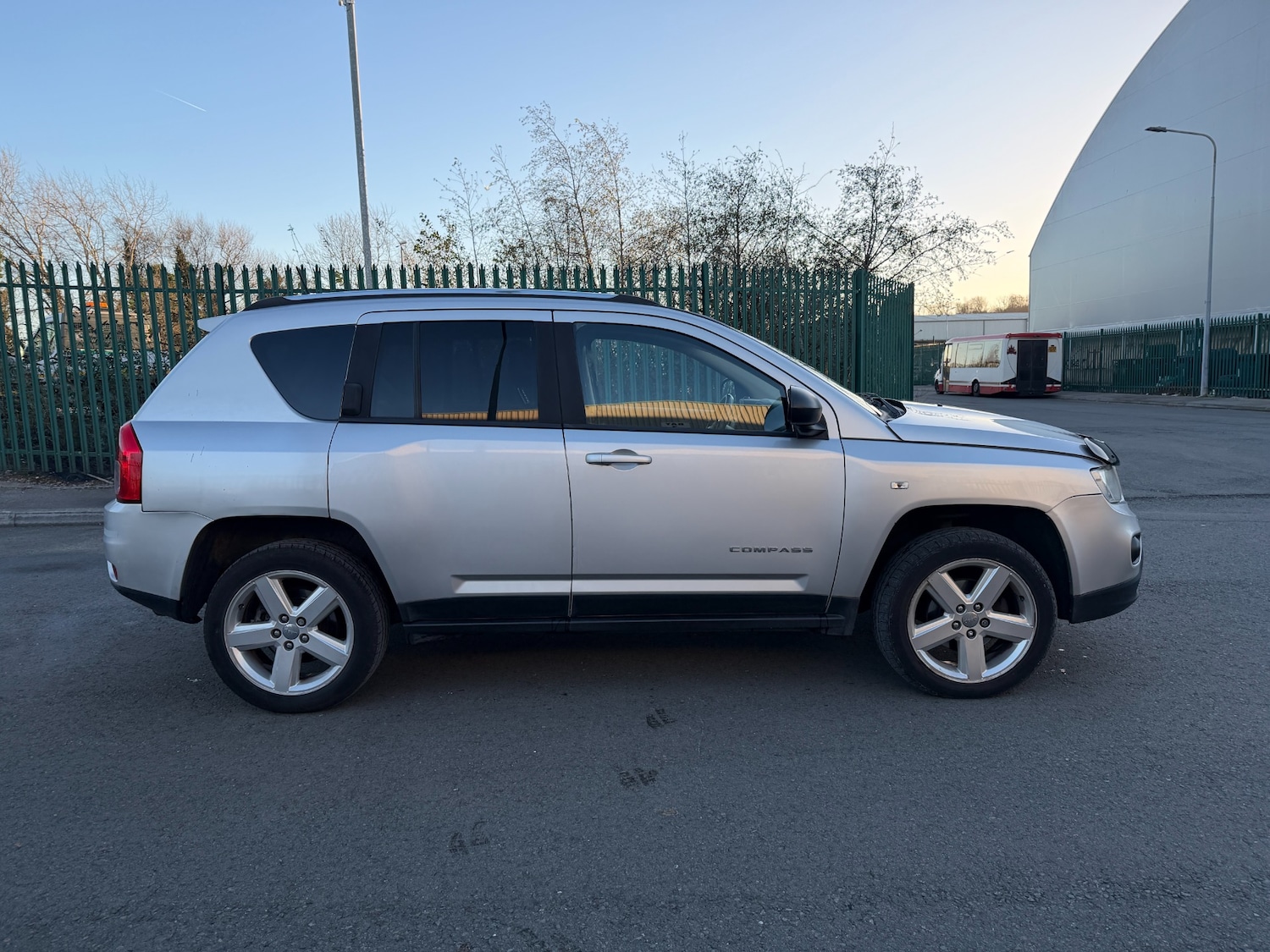 Used Jeep Compass 2011 for sale - 77610747: Photo 18