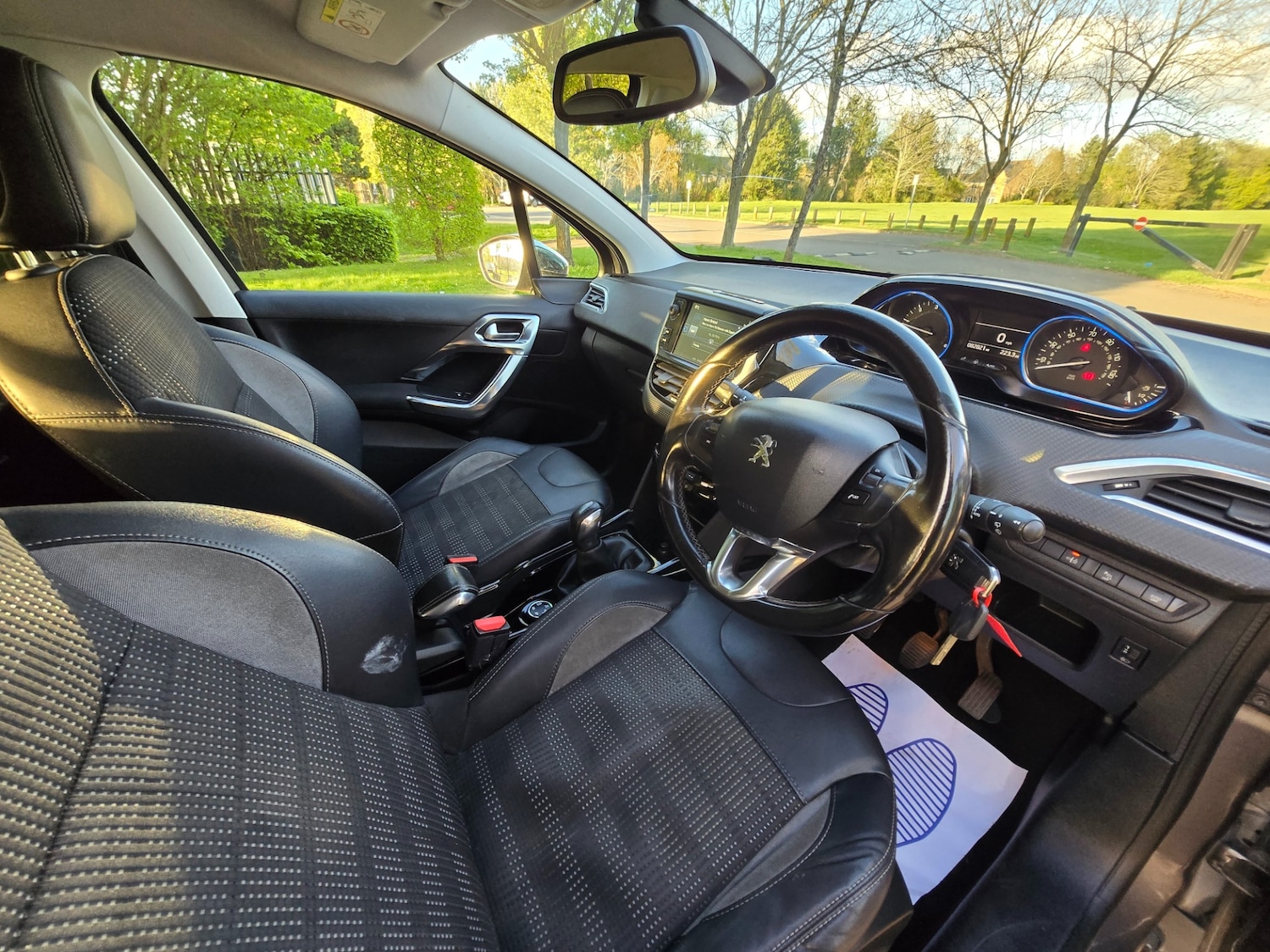 Used Peugeot 2008 2015 for sale - 78183966: Photo 13