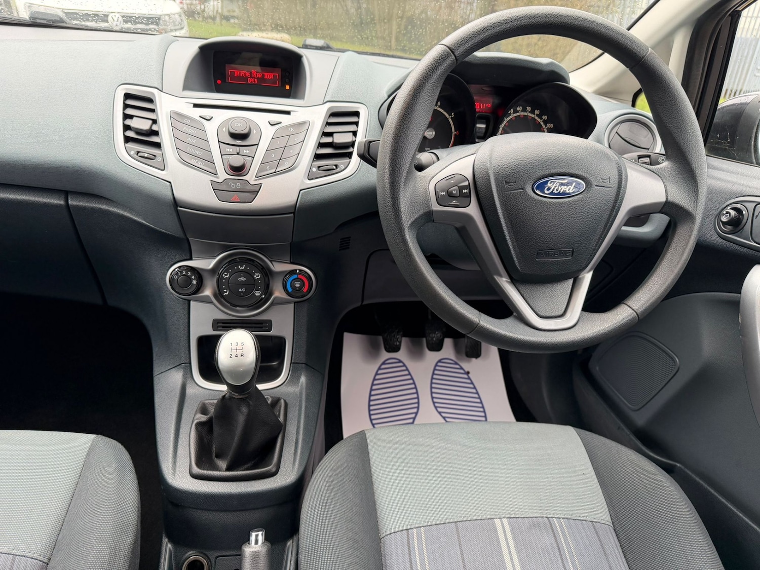 Used Ford Fiesta 2010 for sale - 77283394: Photo 10