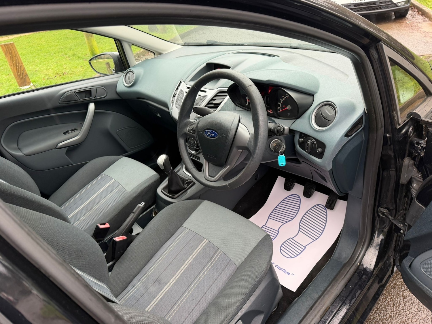 Used Ford Fiesta 2010 for sale - 77283394: Photo 11