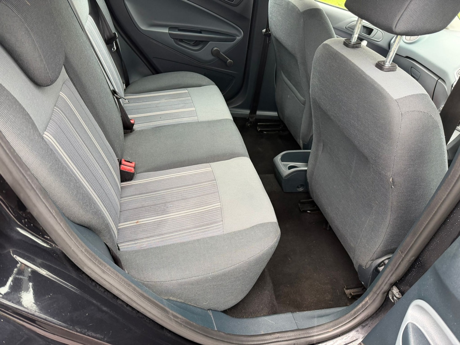 Used Ford Fiesta 2010 for sale - 77283394: Photo 9