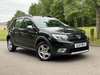 Used Dacia Sandero Stepway 2017 for sale - 74982246: Photo
