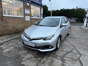 Used Toyota Auris 2015 for sale - 77342622: Photo