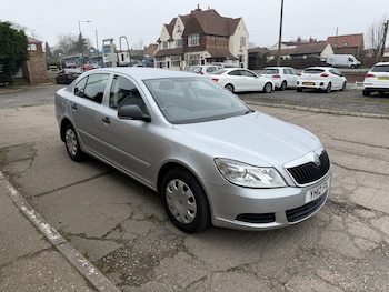 Used Skoda Octavia 2012 for sale - 77968613: Photo