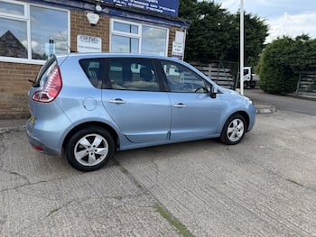 Used Renault Scenic 2011 for sale - 79340818: Photo