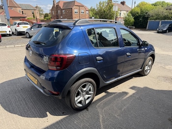 Used Dacia Sandero Stepway 2017 for sale - 78469790: Photo