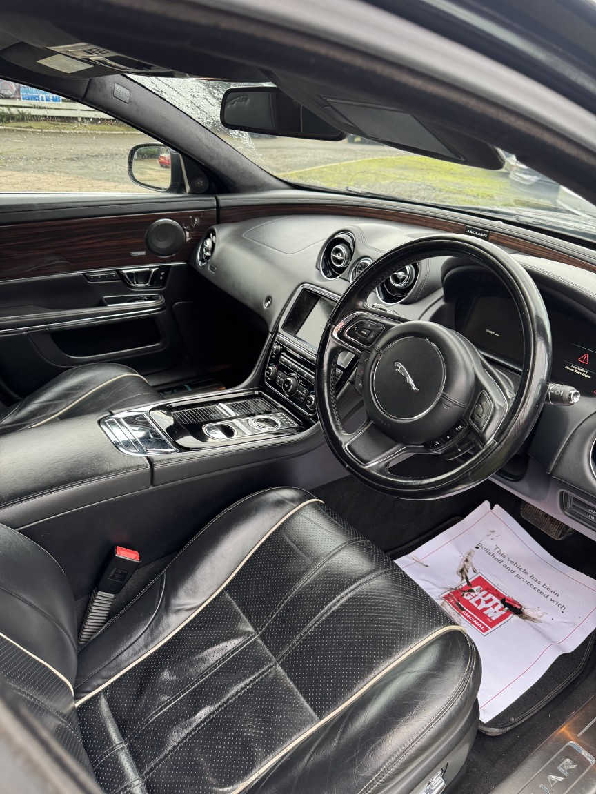 Used Jaguar XJ 2014 for sale - 76863867: Photo 15