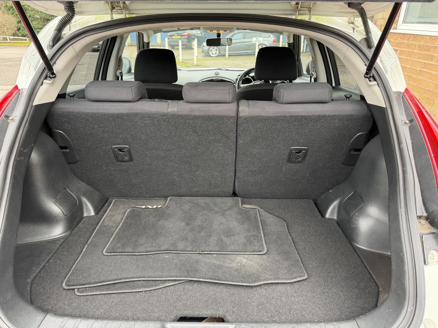 Used Nissan Juke 2013 for sale - 77681782: Photo 12