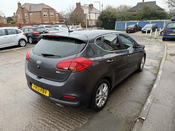 Used Kia Ceed 2013 for sale - 77385244: Photo