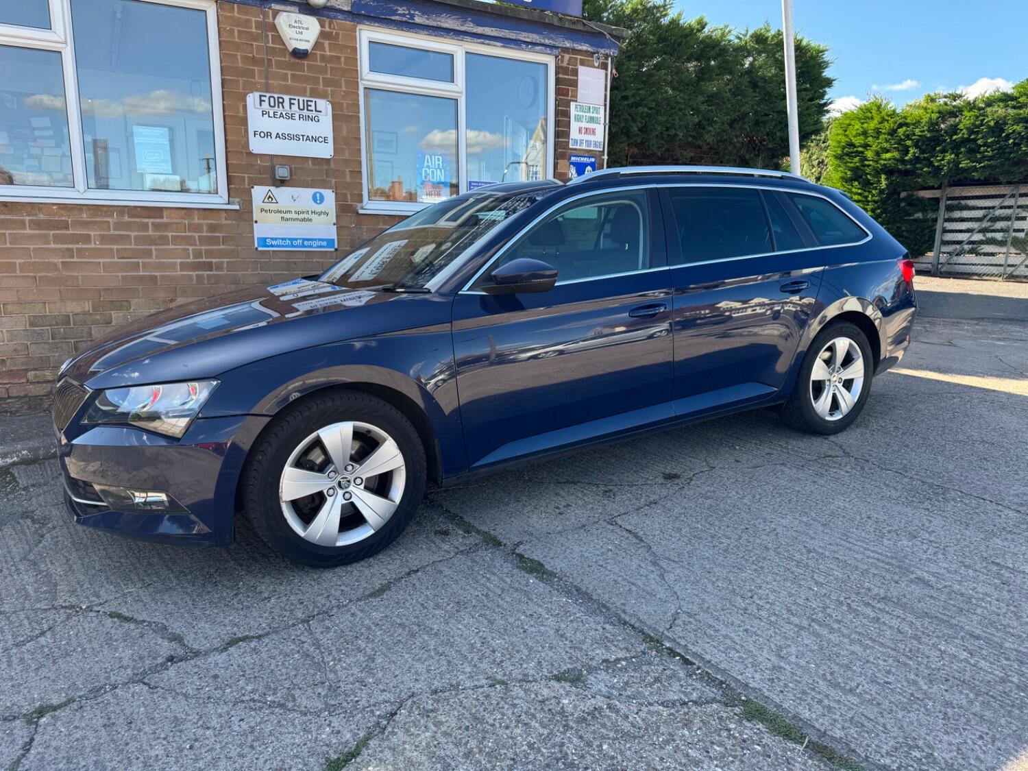 Used Skoda Superb 2015 for sale - 76070437: Photo 14