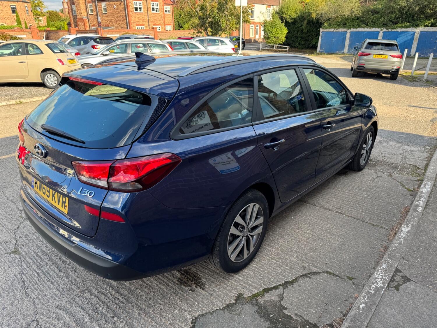 Used Hyundai i30 2020 for sale - 76120165: Photo 4