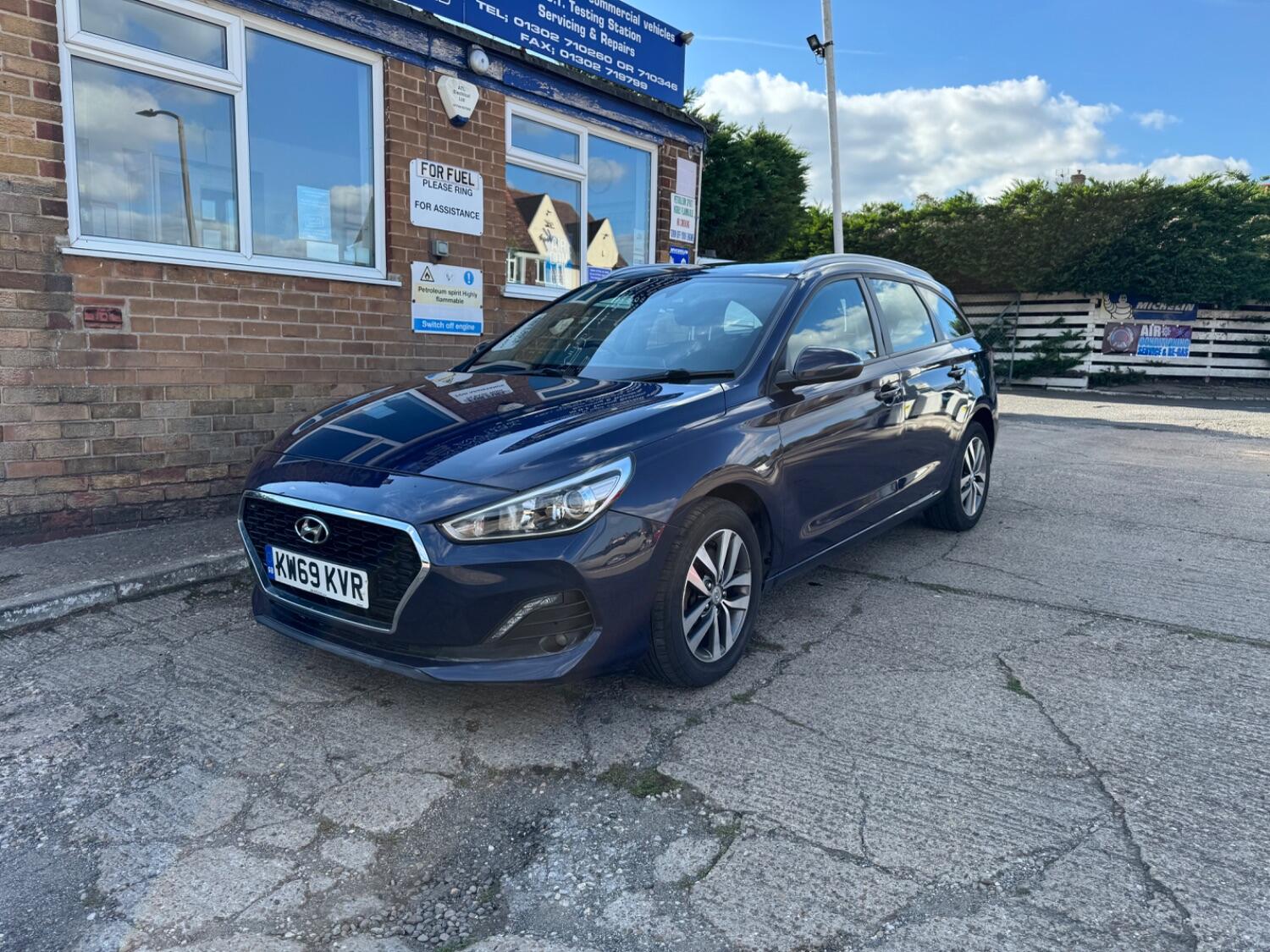 Used Hyundai i30 2020 for sale - 76120165: Photo 6