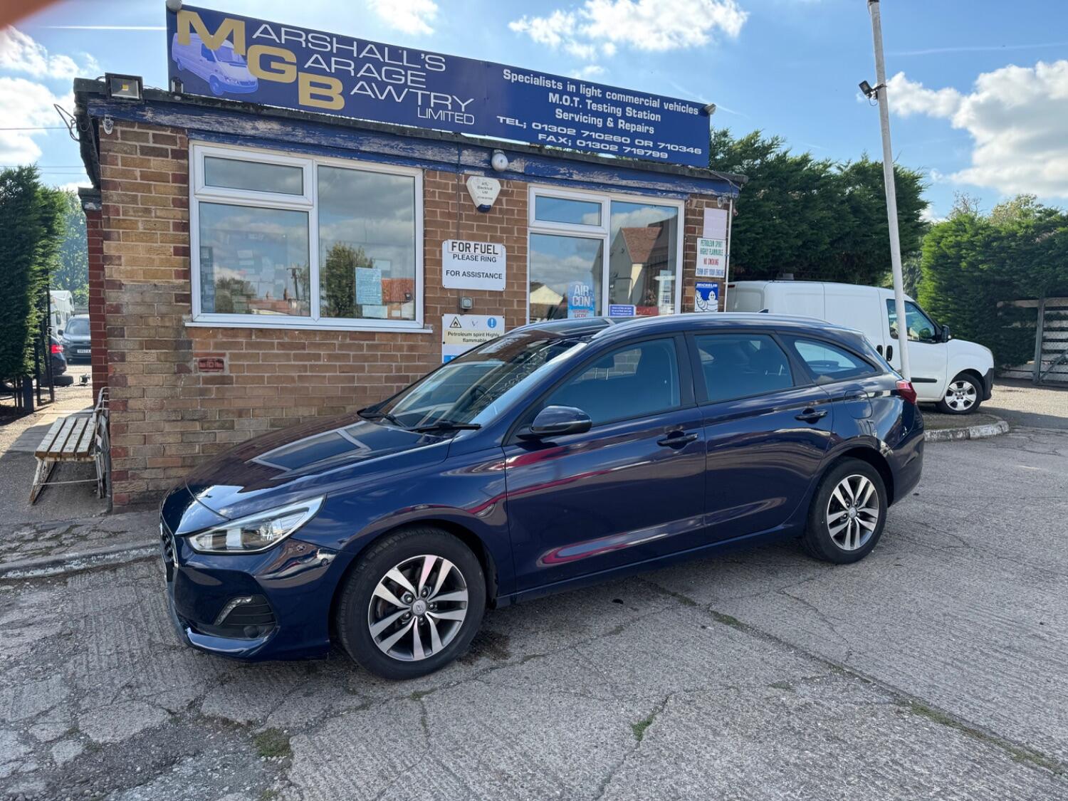 Used Hyundai i30 2020 for sale - 76120165: Photo 8