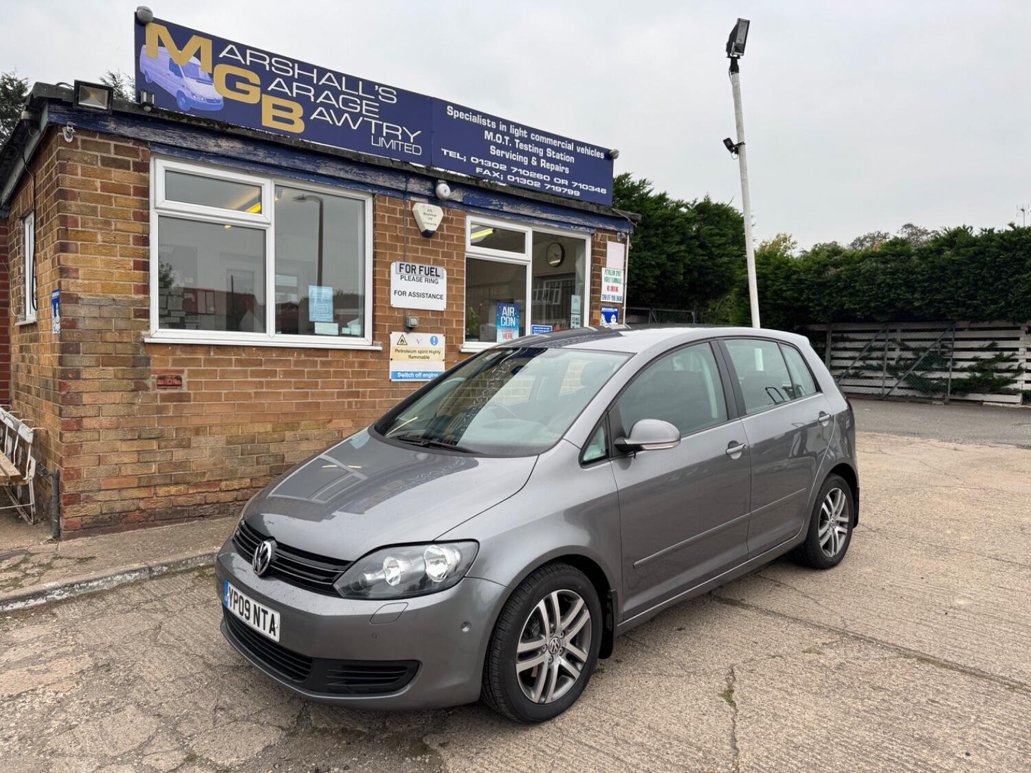 Used Volkswagen Golf Plus 2009 for sale - 76431042: Photo 1