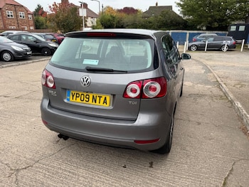 Used Volkswagen Golf Plus 2009 for sale - 76431042: Photo