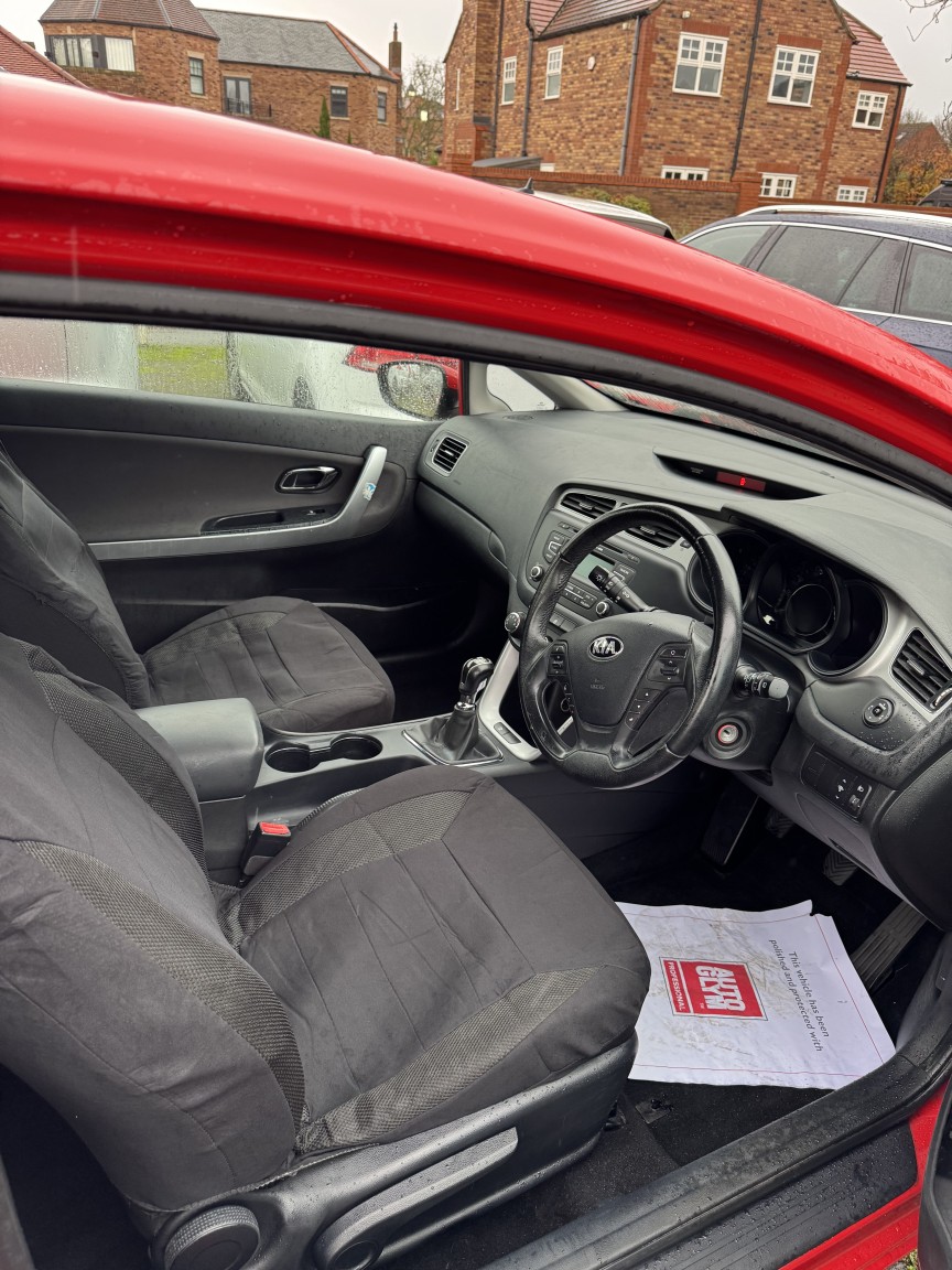 Used Kia Pro Ceed 2014 for sale - 76618693: Photo 7