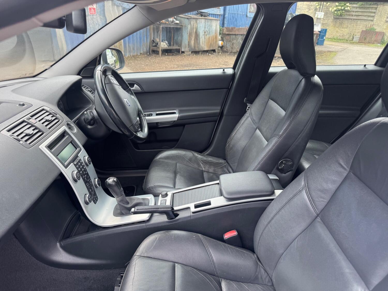 Used Volvo V50 2012 for sale - 76430959: Photo 18