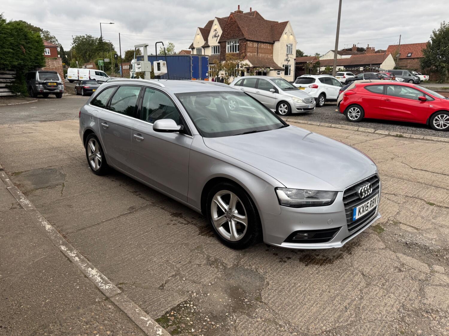 Used Audi A4 Avant 2015 for sale - 76082720: Photo 4
