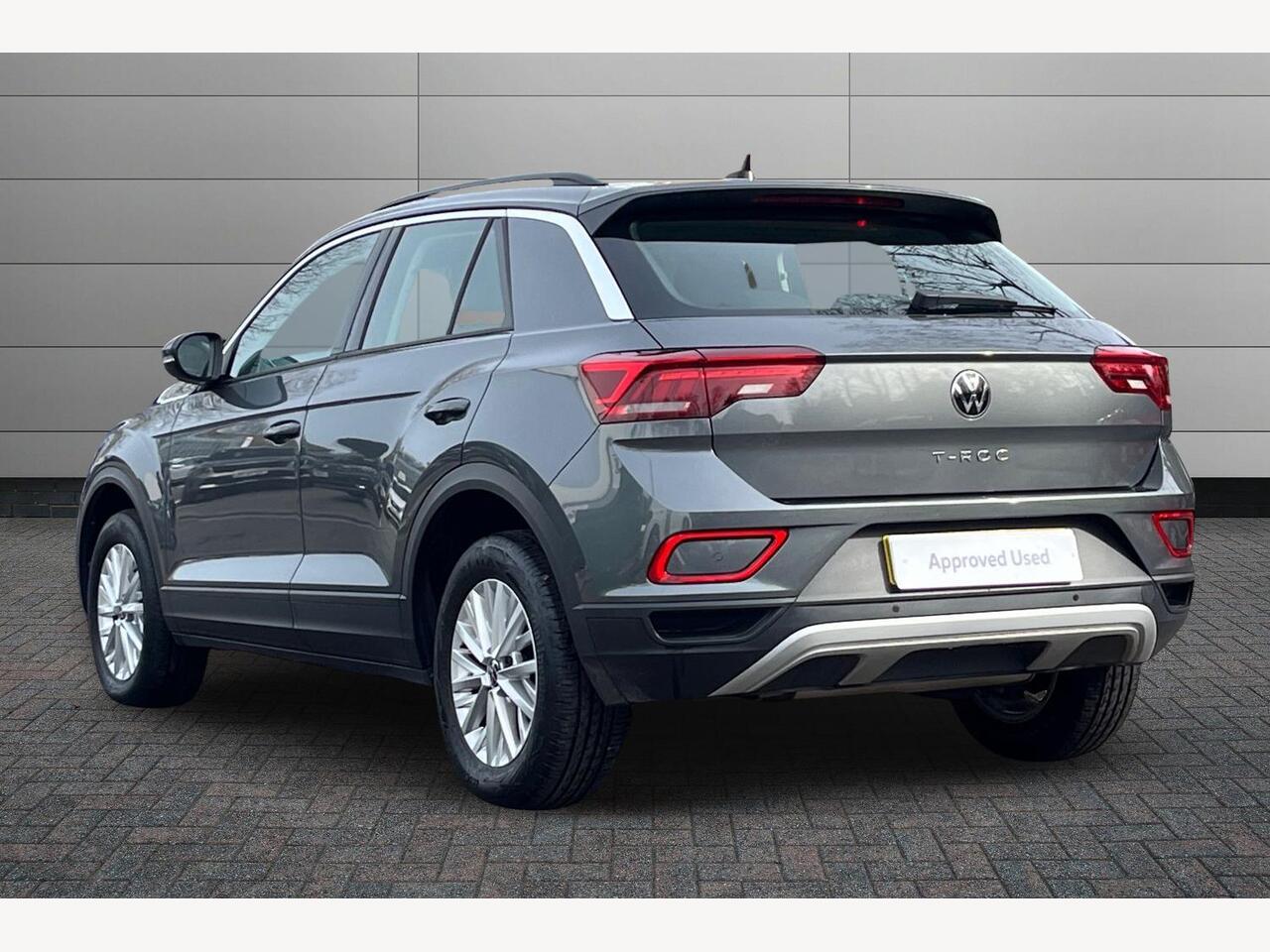 Used Volkswagen T-Roc 2023 for sale - 77588145: Photo 3