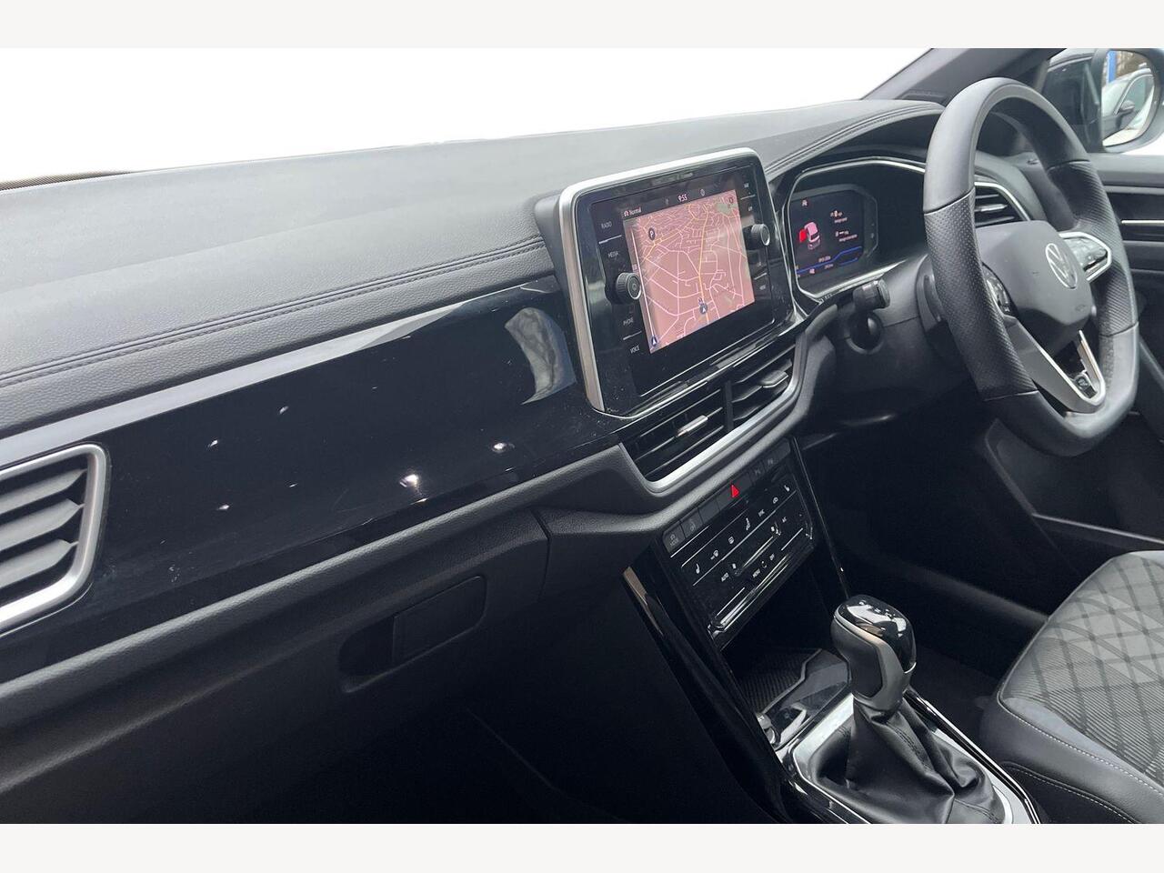 Used Volkswagen T-Roc 2022 for sale - 77157745: Photo 2