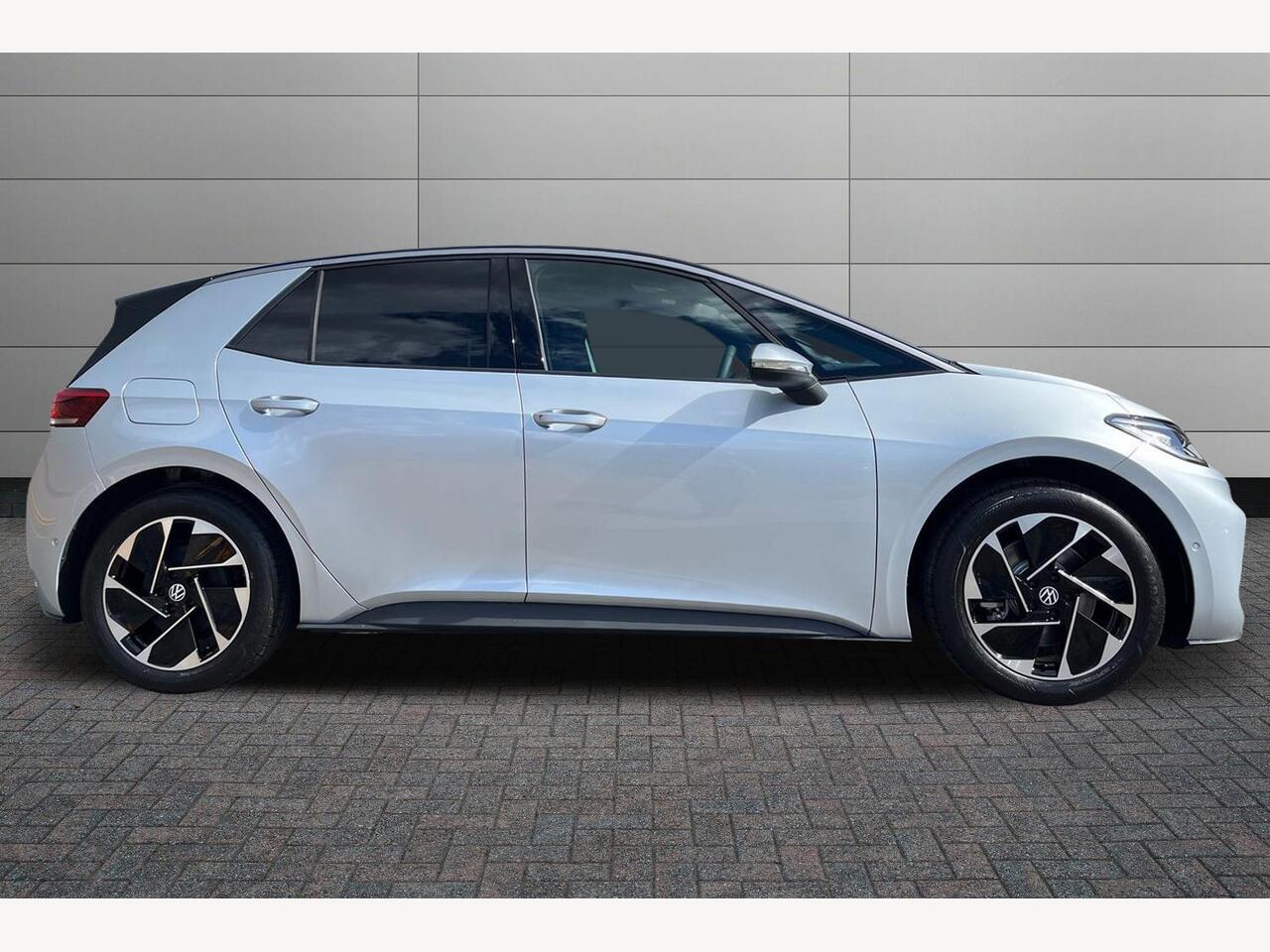 Used Volkswagen ID.3 2025 for sale - 76679587: Photo 5