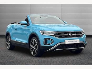 Used Volkswagen T-Roc 2023 for sale - 77042707: Photo