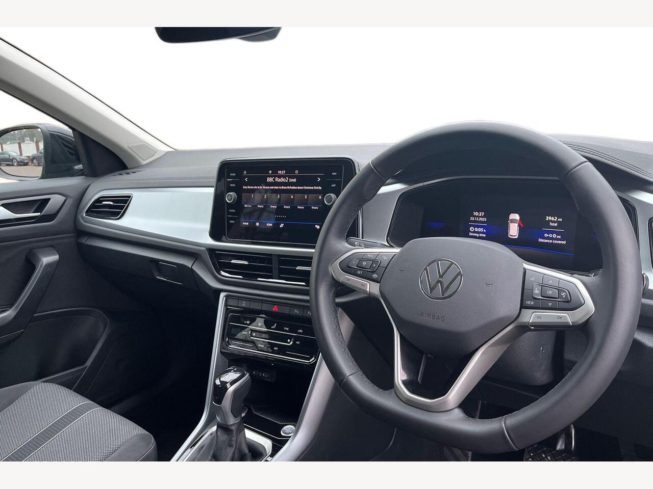 Used Volkswagen T-Roc 2025 for sale - 77042700: Photo 10