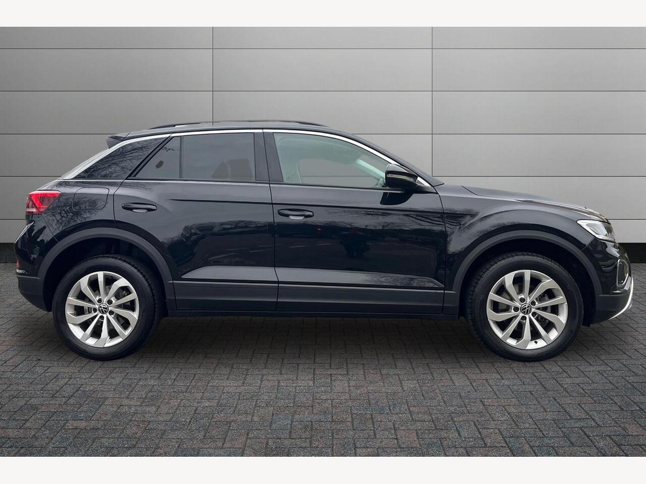 Used Volkswagen T-Roc 2025 for sale - 77042700: Photo 7