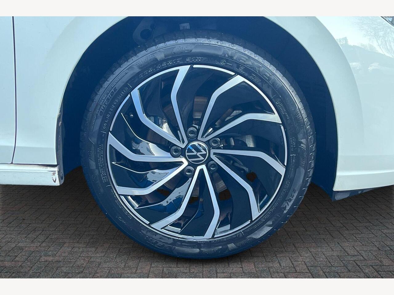 Used Volkswagen Golf 2023 for sale - 77092245: Photo 9