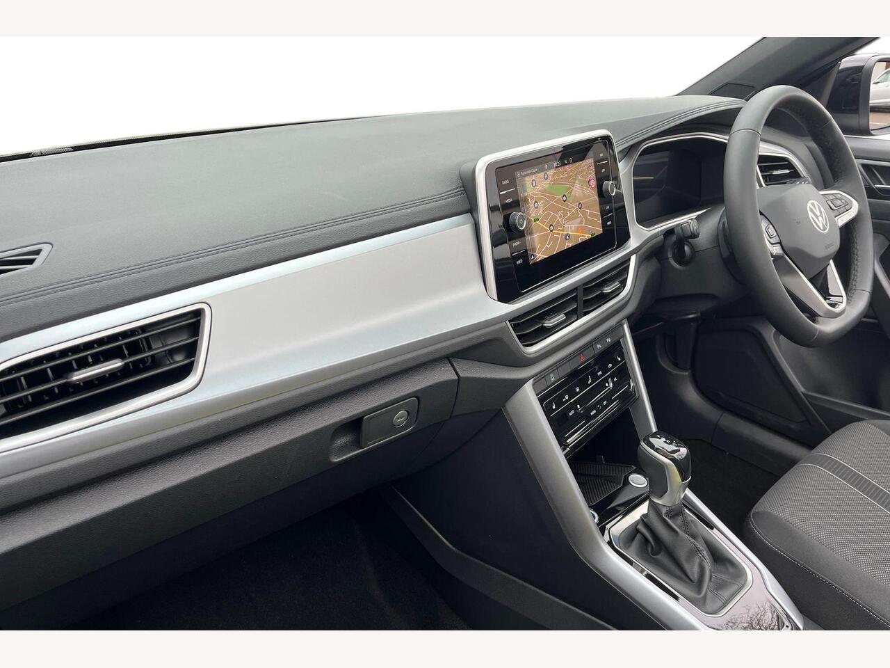 Used Volkswagen T-Roc 2025 for sale - 77613925: Photo 2